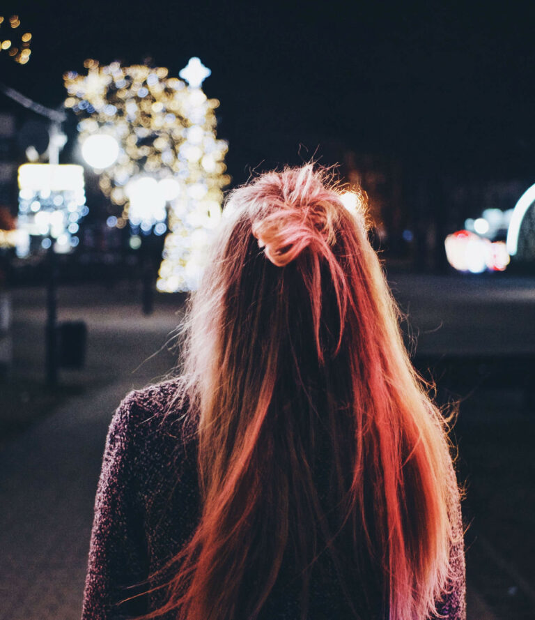 Get Inside a Fashion Blogger&rsquo;s Fancy Lifestyle and Be Amazed